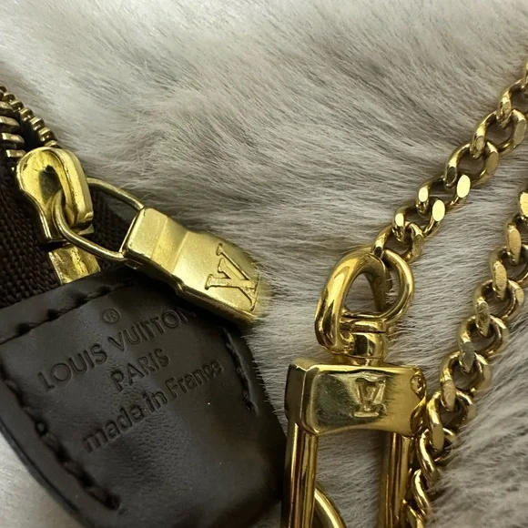 Louis Vuitton Mini Pochette Accessoires - Picture 4 of 7